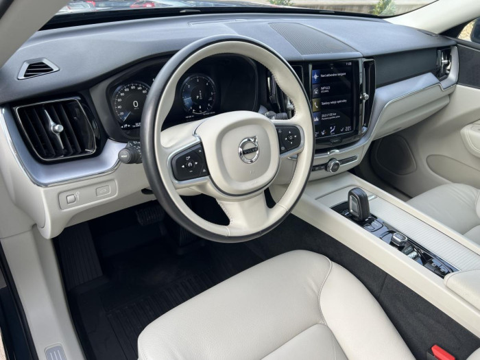 Volvo XC60 B4 MOMENTUM Aut 1.maj. 2.0 Momentum