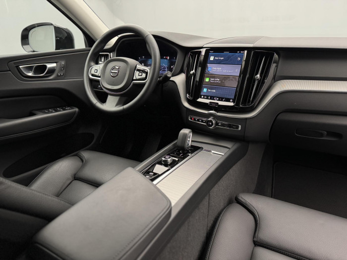 Volvo XC60 B5 AWD PLUS DARK CZ 1.maj
