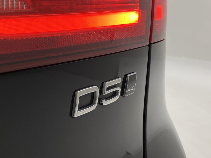 Volvo V90 CC D5 AWD INSCRIPTION AUT CZ 2.0 d CC CC