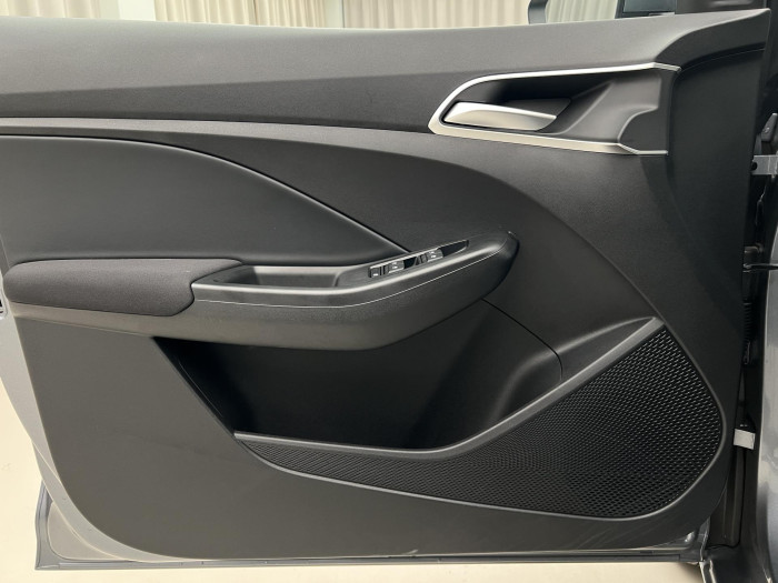 MG MG3 ESSENTIAL Hybrid+ AUT CZ 1.maj