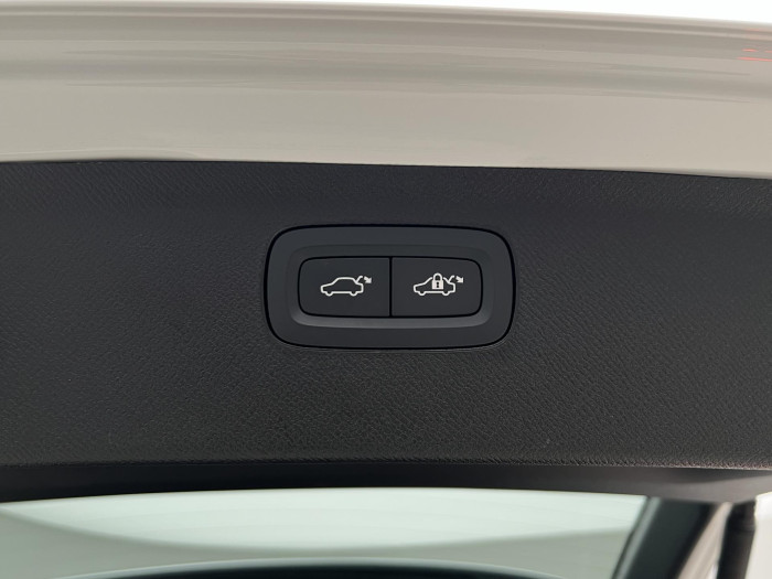 Volvo XC90 T8 AWD RECHARGE PLUS DARK CZ