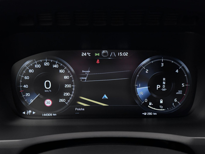 Volvo XC90 B5 AWD R-DESIGN AUT