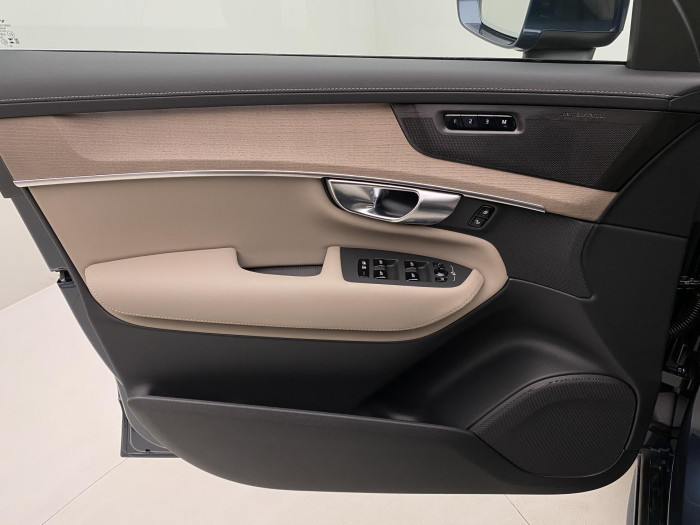 Volvo XC90 T8 AWD RECHARGE BRIGHT PLUS 7m