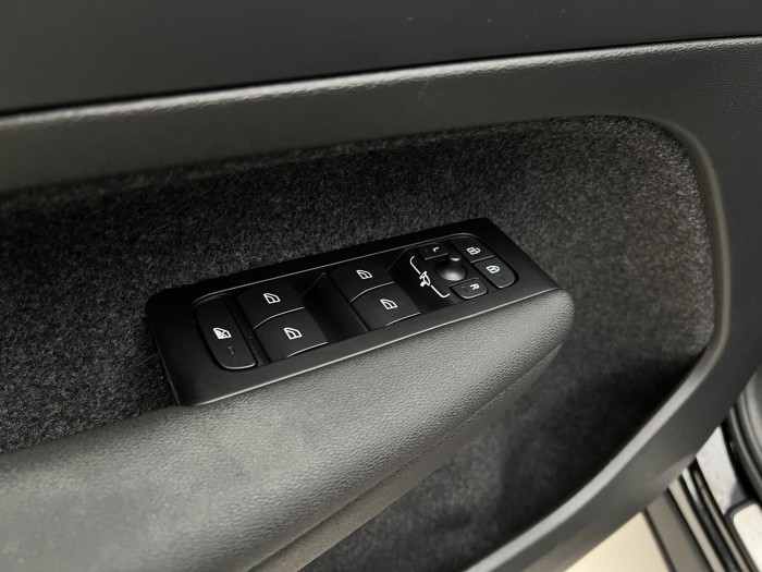 Volvo XC40 T3 MOMENTUM 1.maj. 1.5 Momentum