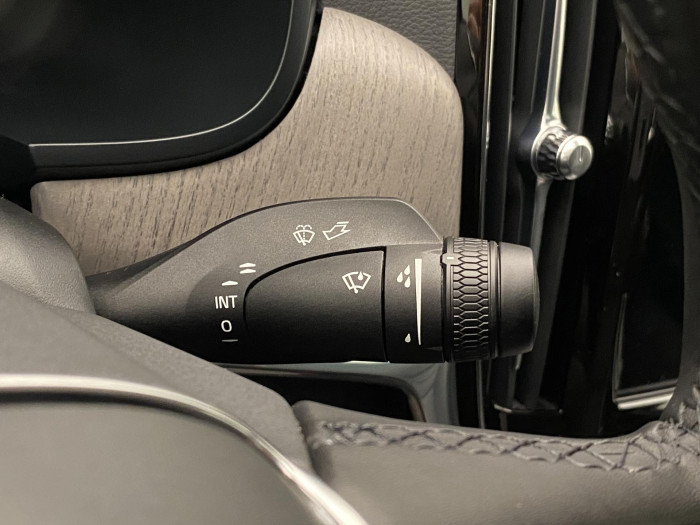 Volvo S90 B5 AWD BRIGHT REZERVACE