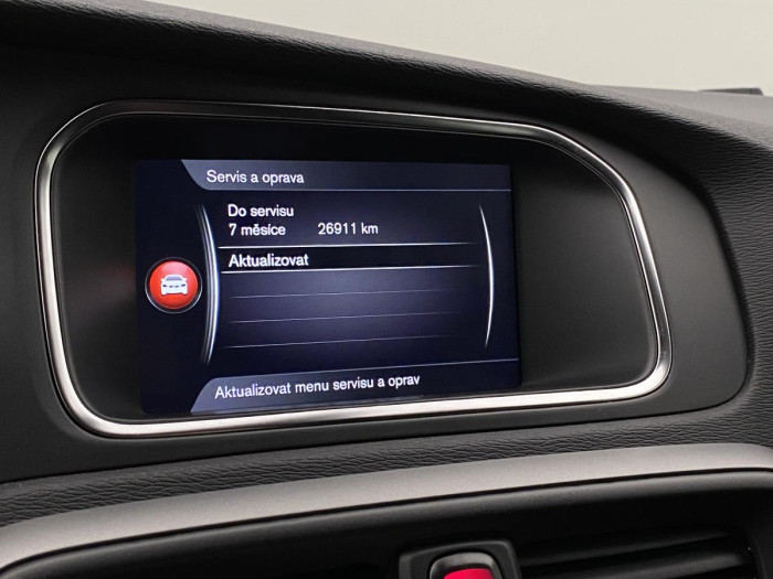 Volvo V40 D2 BLACK EDITION 1.maj. 2.0 d Edition