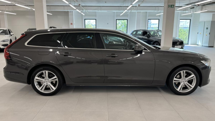 Volvo V90 B4 MOMENTUM PRO AUT 2.0 Momentum