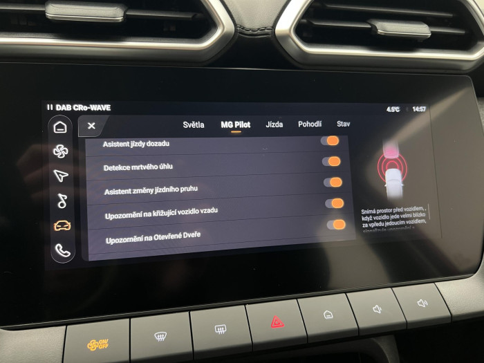 MG ZS 1.5 EXCITE CZ 1.maj.