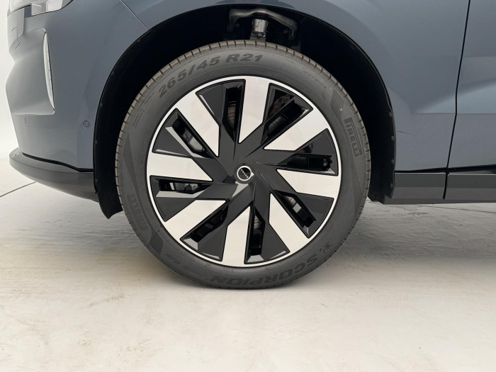 Volvo EX90 PURE ELECTRIC TWIN ULTRA 7míst