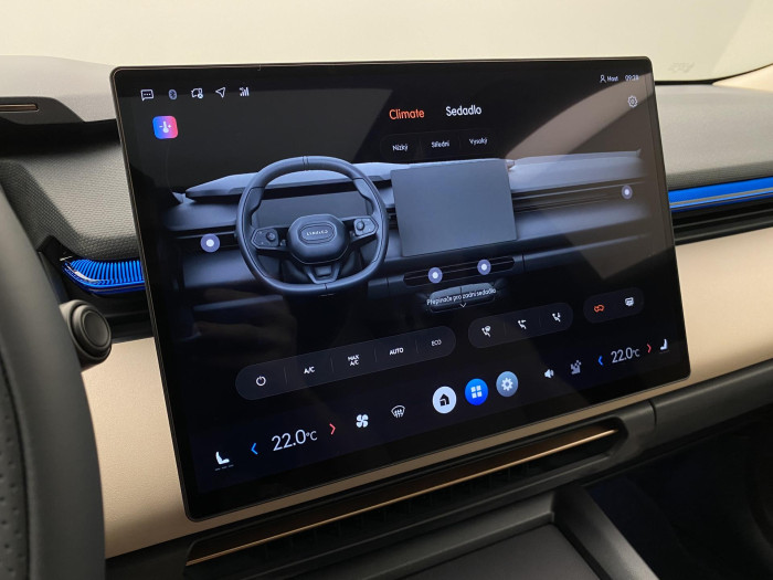 Lynk & Co 08 MORE PHEV