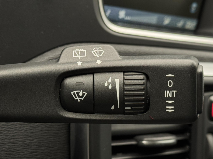 Volvo V40 CC T5 AWD SUMMUM REZERVACE 2.5 CC CC Summum