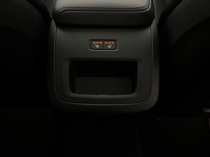 Volvo XC60 B5 AWD MOMENTUM AUT 2.0 Momentum