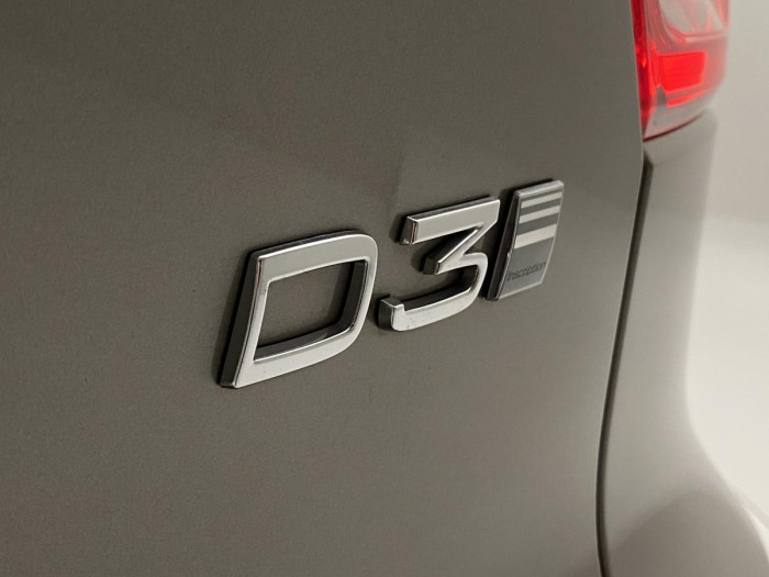 Volvo XC40 D3 INSCRIPTION REZERVACE 2.0 d