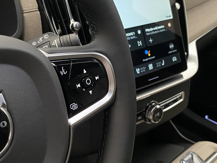 Volvo XC90 T8 AWD RECHARGE DARK PLUS 7m