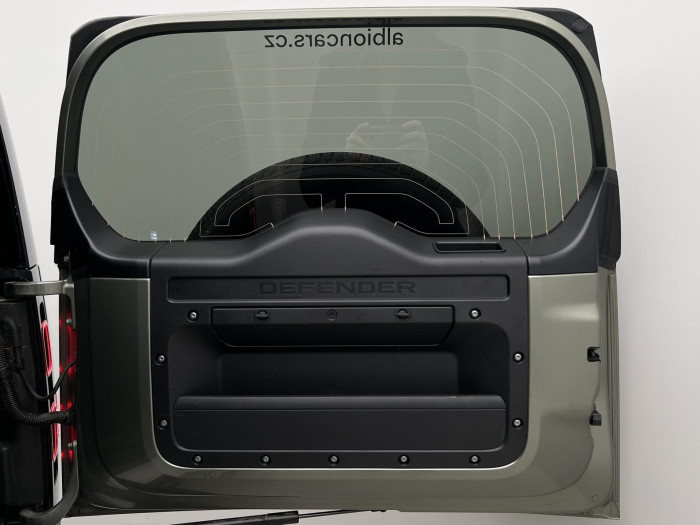 Land Rover Defender 110 D300 X-DYNAMIC SE AWD AUT 3.0 d Dynamic SE