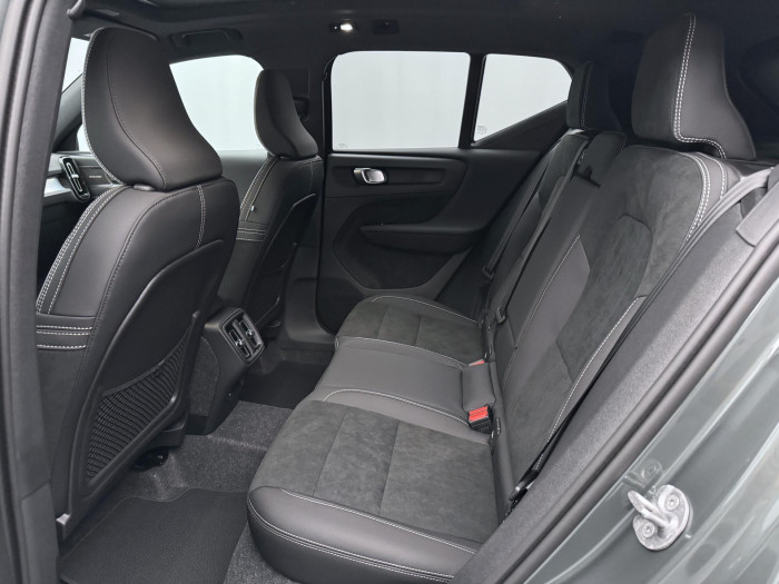 Volvo XC40 B3 AUT DARK ULTRA