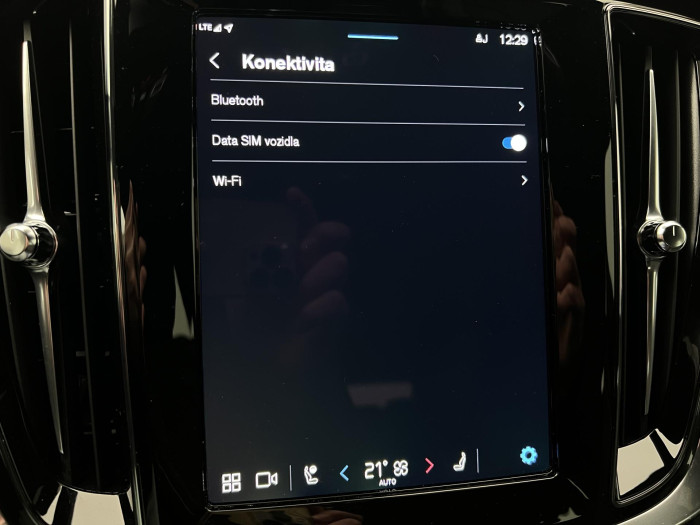 Volvo V60 B4 PLUS DARK AUT 1.maj.