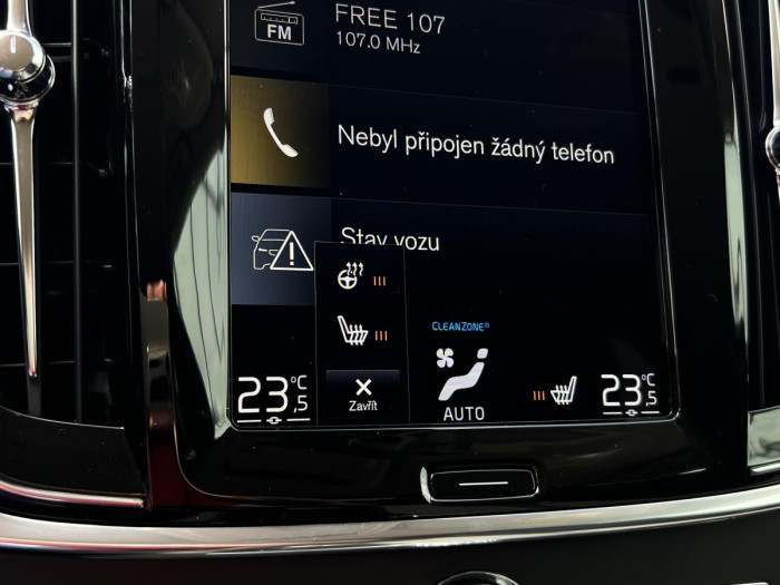 Volvo V90 B4 AWD MOMENTUM Aut REZERVACE 2.0 Momentum