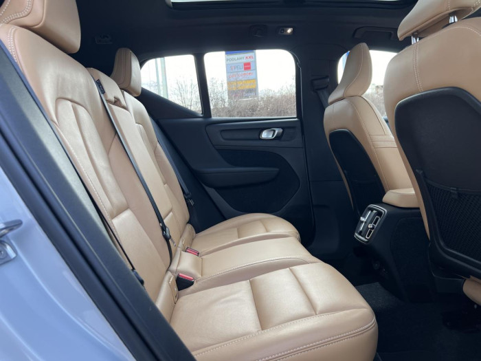 Volvo XC40 D3 INSCRIPTION 1.maj. 2.0 d