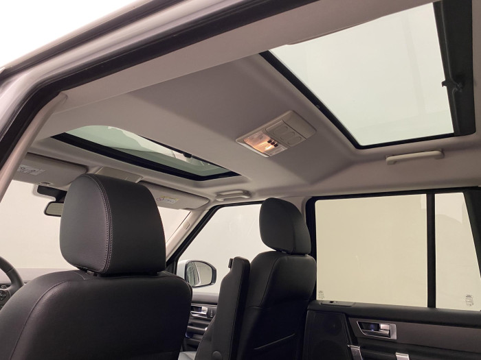 Land Rover Discovery 4 3.0SDV6 HSE AWD REZERVACE