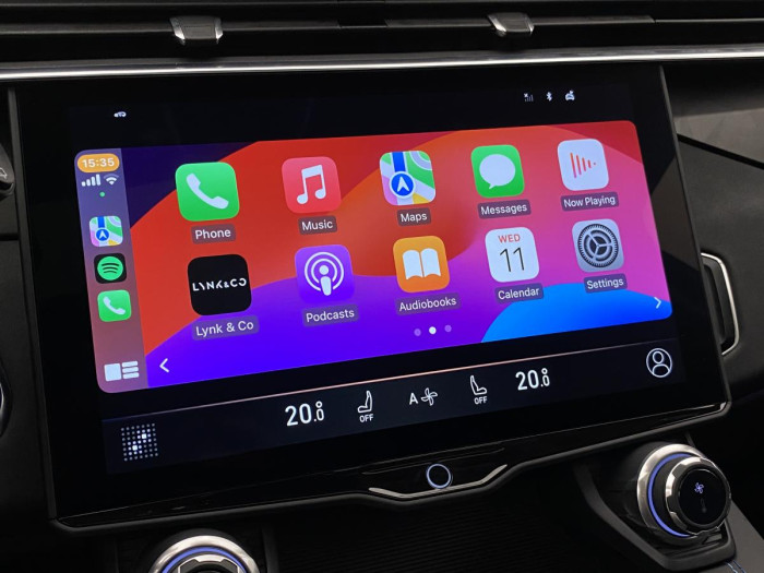 Lynk & Co 01 PHEV DCT AUT 1.maj