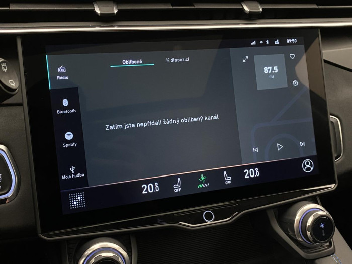 Lynk & Co 01 PHEV DCT AUT REZERVACE