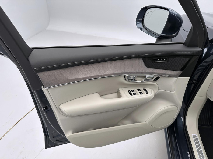 Volvo XC90 B5 AWD AUT BRIGHT PLUS 7míst