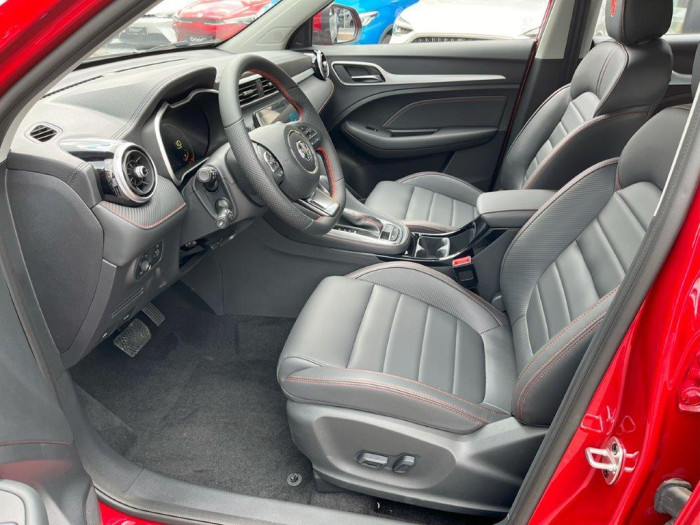 MG ZS EXCLUSIVE AUT. SKLADEM 1.0 Exclusive