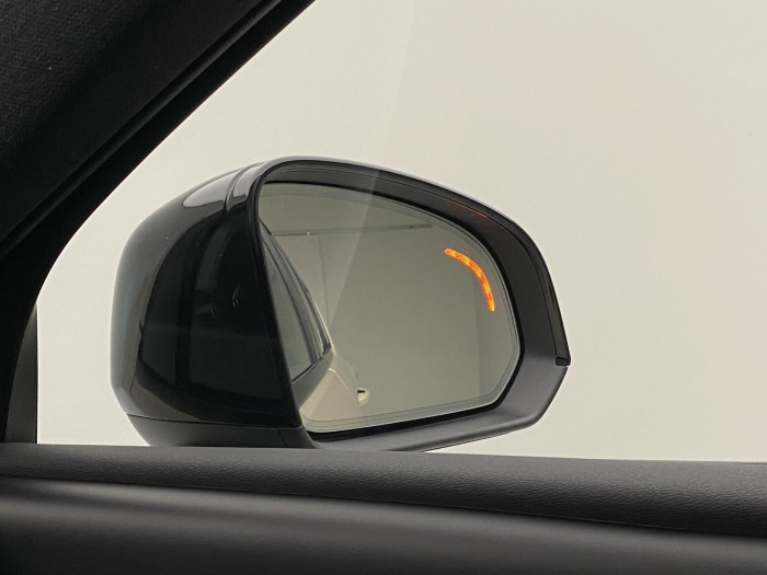 Volvo XC40 B3 AUT DARK PLUS