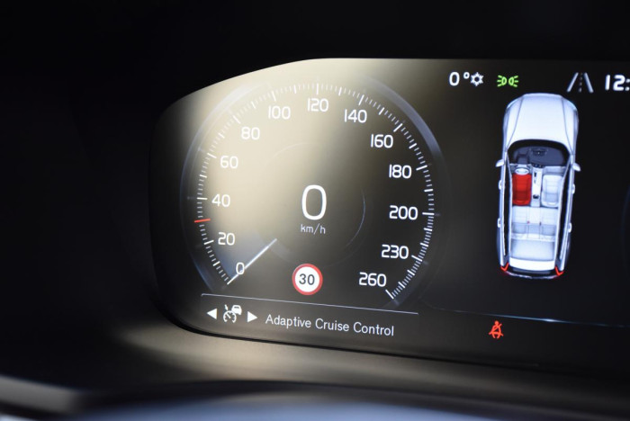 Volvo V60 CC B4 AWD ADVANCED REZERVACE 2.0 CC CC
