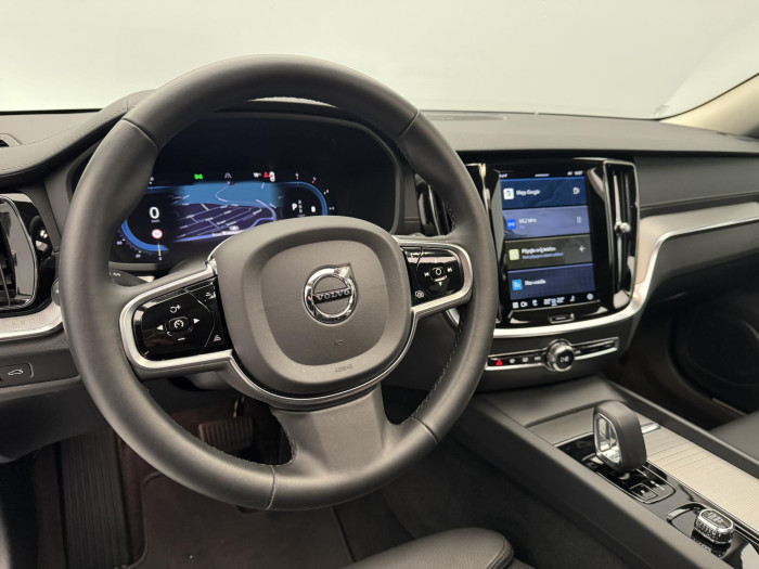 Volvo V60 B4 ULTIMATE DARK AUT