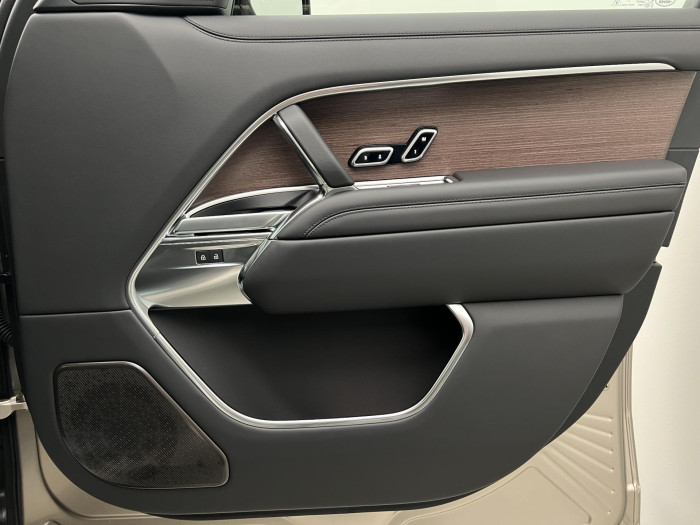 Land Rover Range Rover D350 AUTOBIOGRAPHY SWB AWD Aut 3.0 d