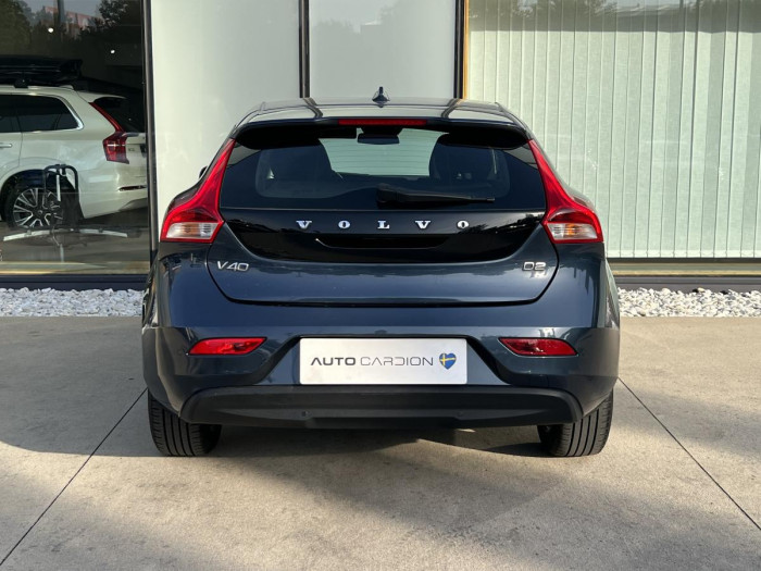 Volvo V40 D2 NAVIGACE Aut 1.maj. 2.0 d