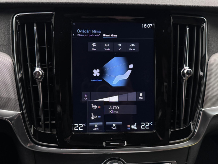 Volvo V90 CC D5 AWD PRO CZ REZERVACE 2.0 d CC CC