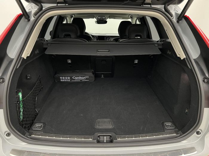 Volvo XC60 B4 AWD PLUS DARK AUT 1.maj.