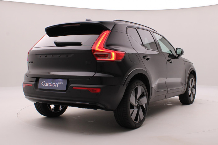 Volvo XC40 B3 AUT PLUS BLACK EDITION