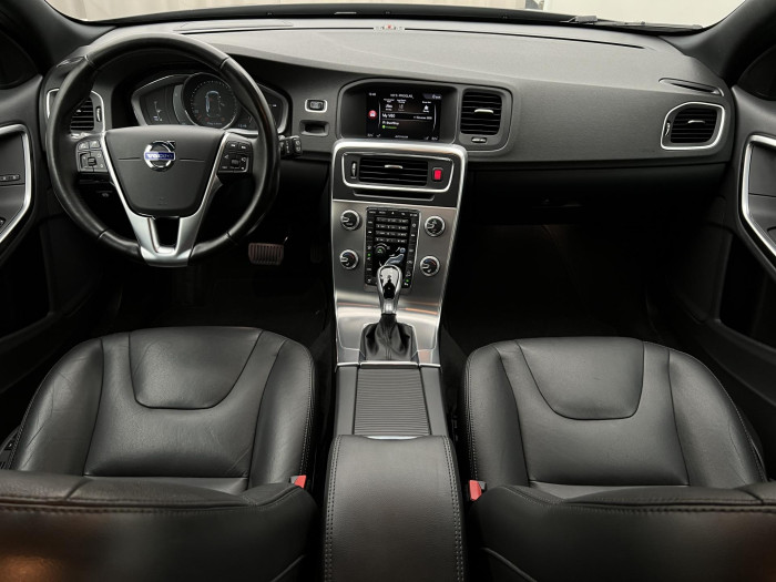 Volvo V60 CC D4 AWD SUMMUM AUT 2.4 d CC CC Summum