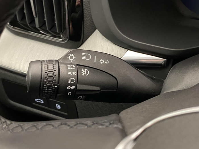 Volvo XC60 T8 AWD PLUG-IN DARK ULTRA CZ