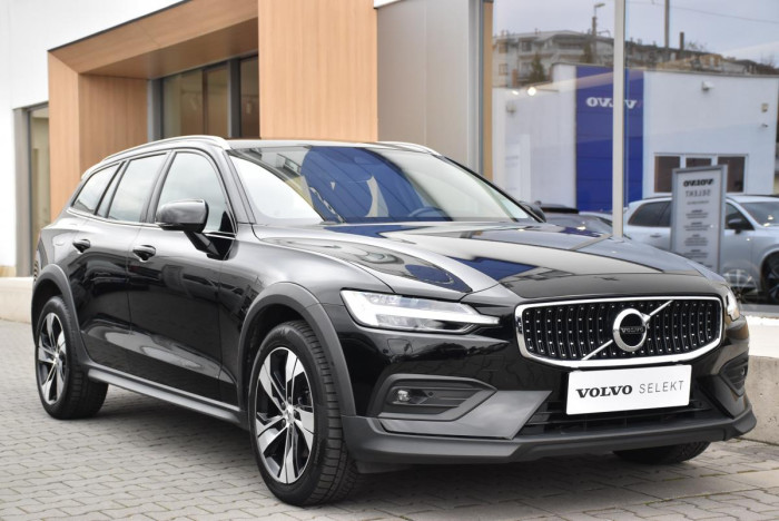 Volvo V60 CC B4 AWD MOMENTUM AUT 1.maj. 2.0 CC CC Momentum