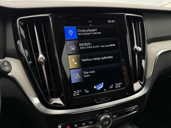 Volvo V60 B4 INSCRIPTION AUT REZERVACE