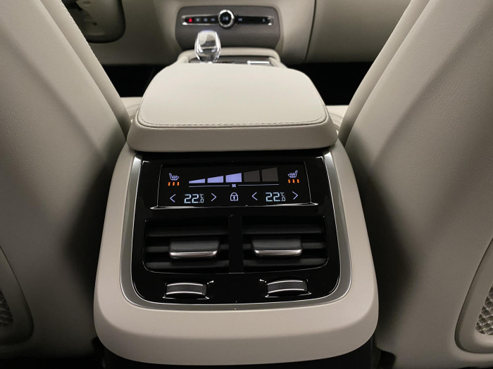 Volvo XC90 T8 AWD BRIGHT PLUS AUT 7míst