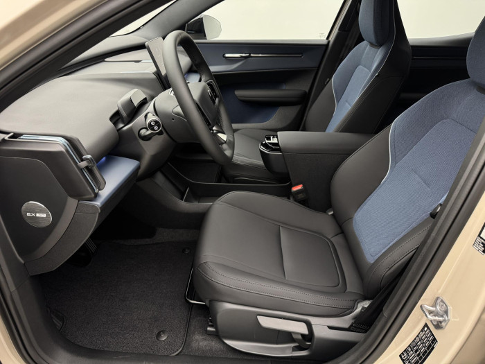 Volvo EX30 PURE ELECTRIC SINGLE PLUS