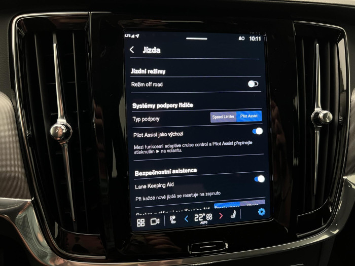 Volvo V90 CC B4 AWD PLUS AUT