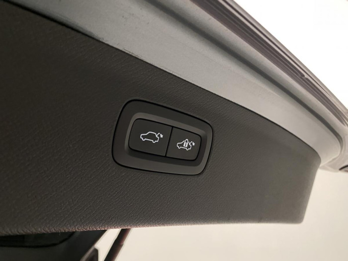 Volvo XC90 T6 AWD INSCRIPTION REZERVACE