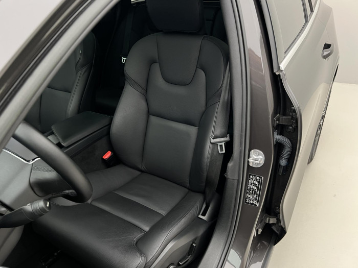 Volvo V60 B4 PLUS BRIGHT AUT 1.maj.