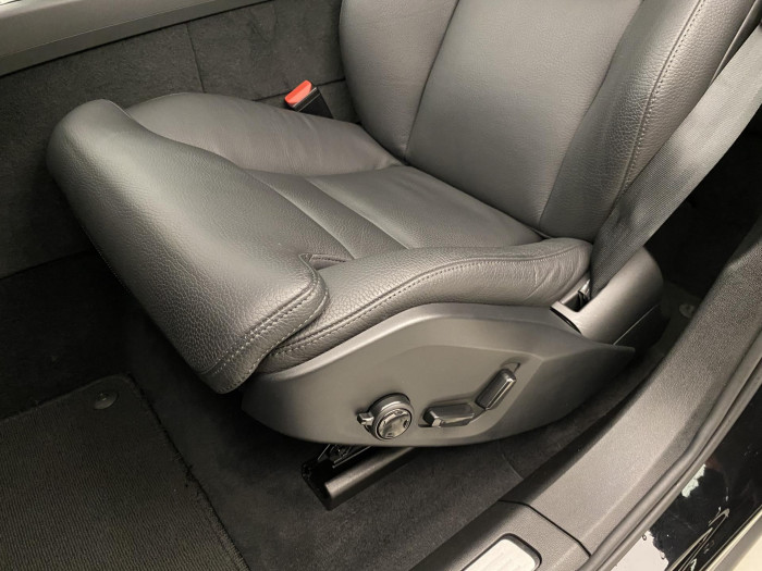 Volvo XC60 T6 AWD PLUG-IN REZERVACE