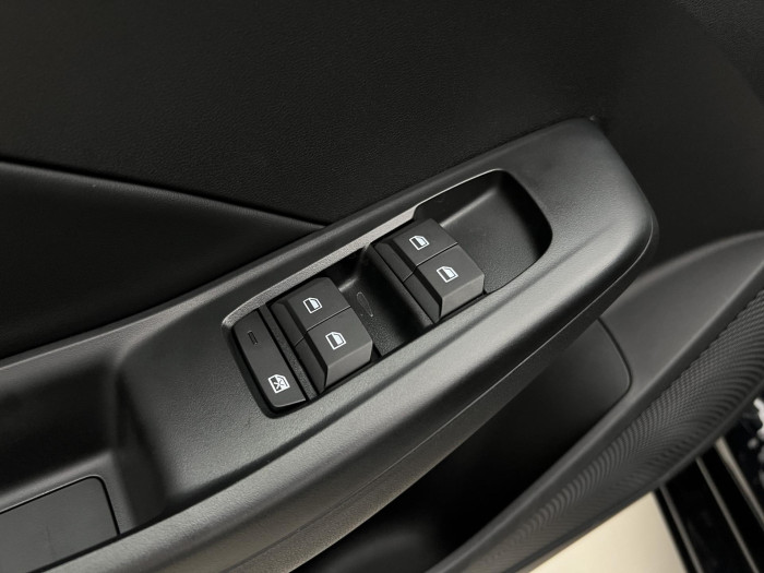 MG MG3 Hybrid+ ESSENTIAL 1.5 143kW