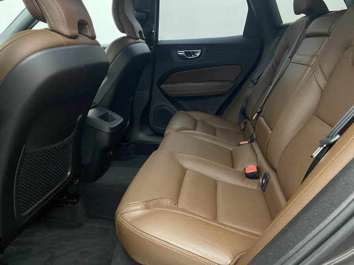 Volvo XC60 D4 AWD INSCRIPTION AUT CZ 2.0 d