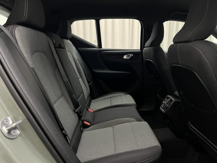 Volvo XC40 B3 AUT BLACK  PLUS