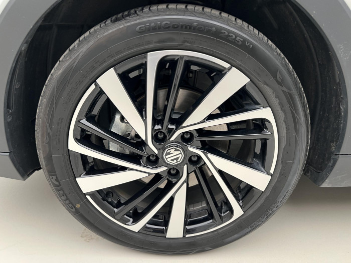 MG ZS 1.5 EXCLUSIVE HYBRID+ AUT CZ 1.5 Exclusive